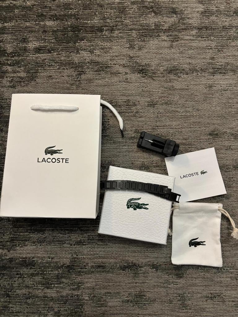 Lacoste, Ophalen of Verzenden