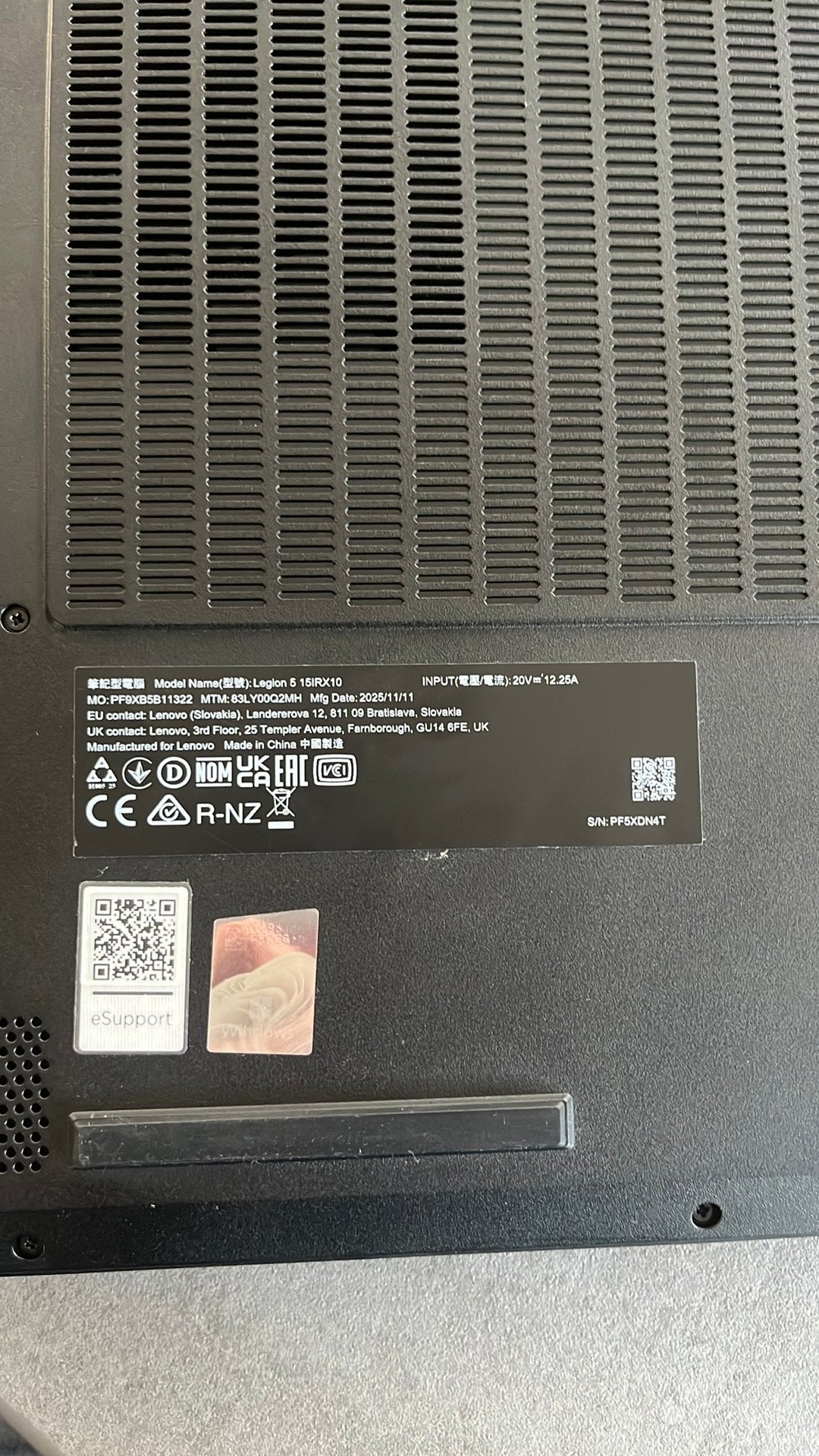 Foto 5 van Lenovo Legion 5 (gaming) laptop ZGAN