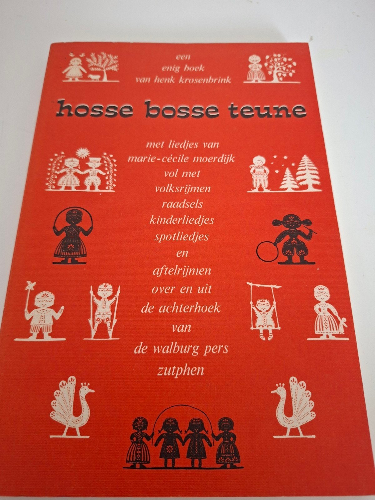 Hosse Bosse Teune: Volksrijmen, Raadsels, Kinderliedjes, Boeken, Ophalen of Verzenden, Gelezen, Henk Krosenbrink, 3 tot 4 jaar