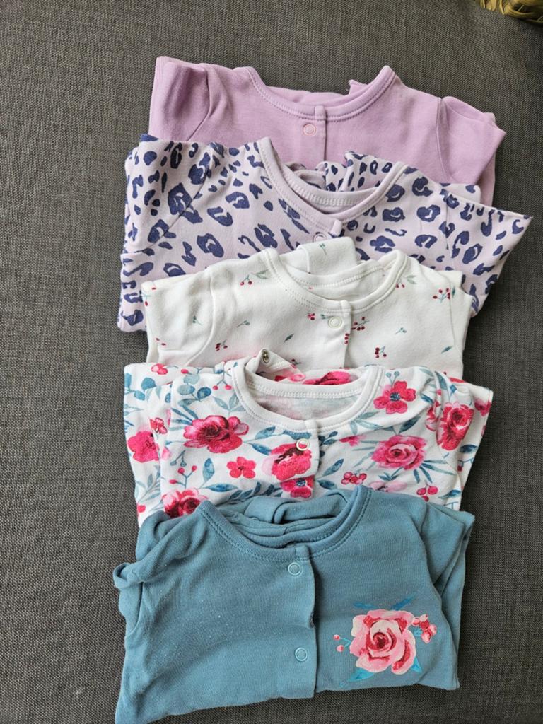 5-delige set babykleding: rompers en boxpakje, Kinderen en Baby's, Babykleding | Overige, Ophalen of Verzenden, Zo goed als nieuw