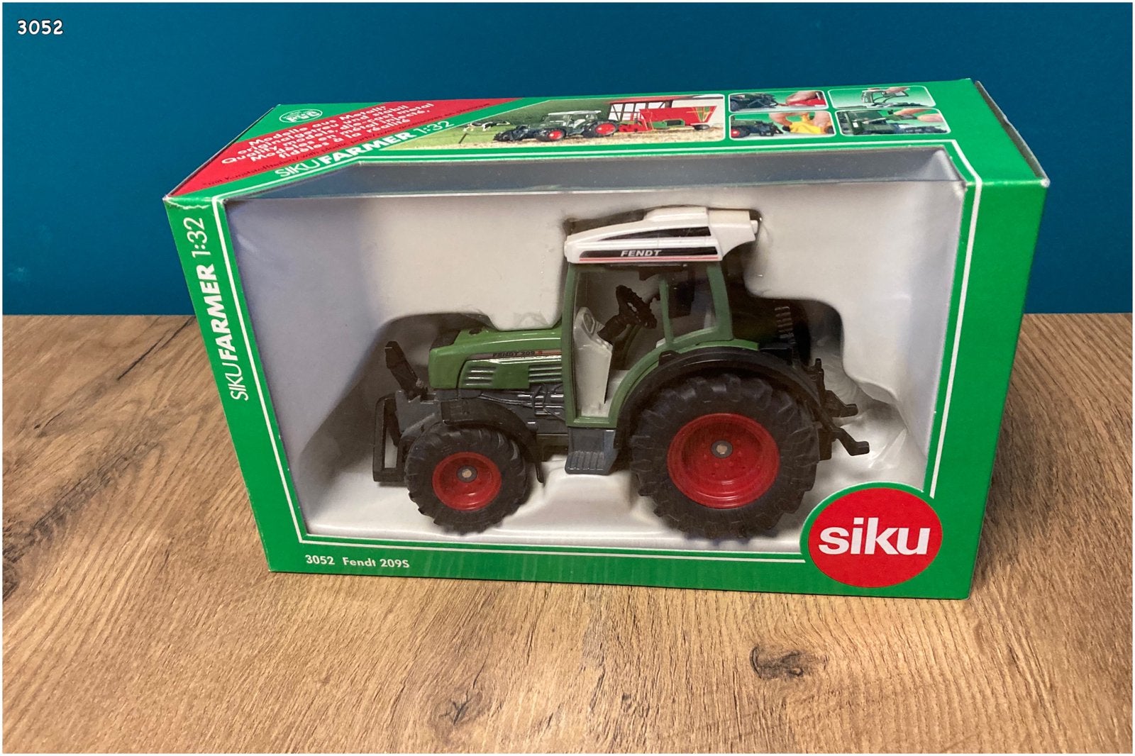 Siku 3052 - Fendt 209S Tractor 1:32, Ophalen, Gebruikt, Tractor of Landbouw, SIKU