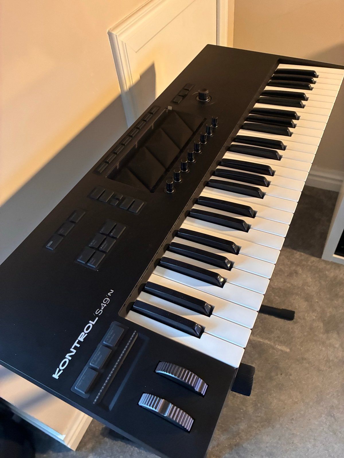 Native Instruments Komplete Kontrol S49 MK3 + Decksaver, Muziek en Instrumenten, Midi-aansluiting, Ophalen of Verzenden, Zo goed als nieuw