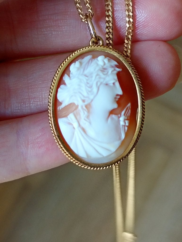 Antieke camee hanger 14 karaat goud, Ophalen of Verzenden, Goud