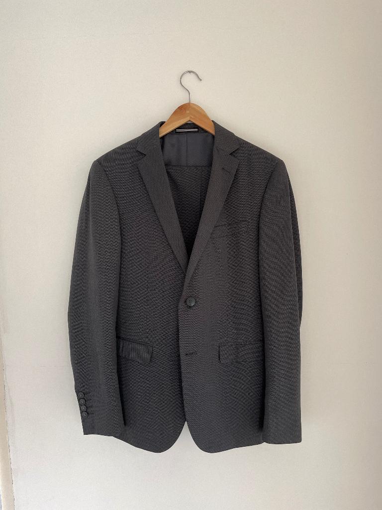 Herenkostuum Colbert en Pantalon donkergrijs maat M, Liv, Maat 48/50 (M), Ophalen of Verzenden, Zo goed als nieuw