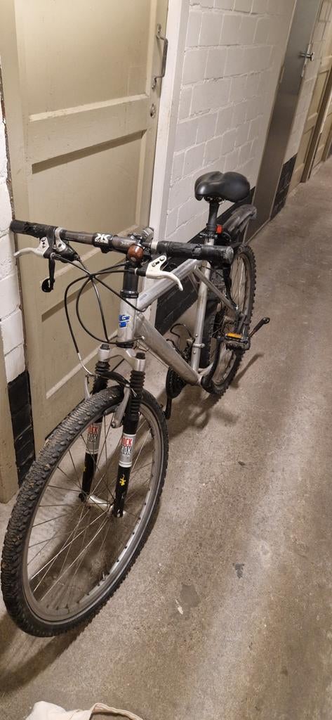 Mountainbike opknapper - versnelling kapot, voorband lek, Fietsen en Brommers, Fietsen | Mountainbikes en ATB, Gebruikt, Hardtail