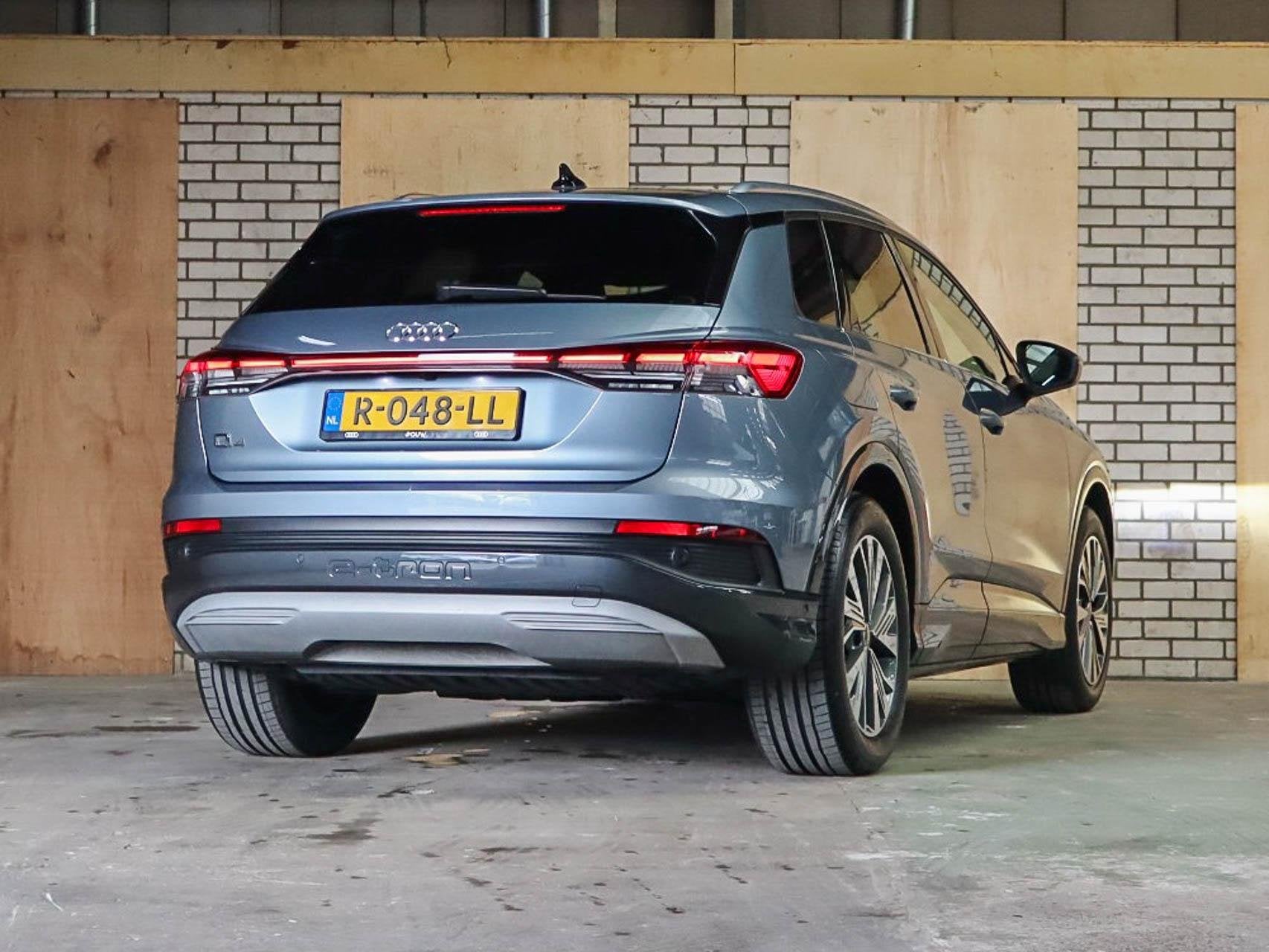 Audi Q4 e-tron 40 204pk Launch edition Advanced Plus 77 kWh, Automaat, 12 maanden, Gebruikt, Zwart