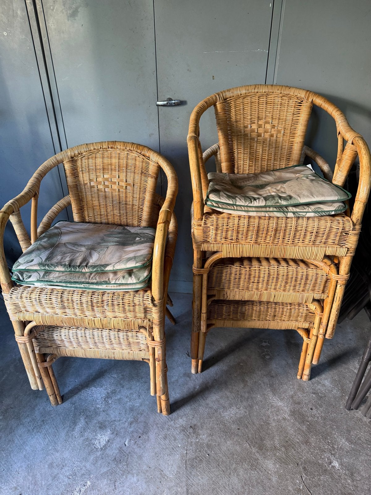 Rotan stoelen met kussens - set van 8 stoelen, Tuin en Terras, Ophalen, Gebruikt, Rotan