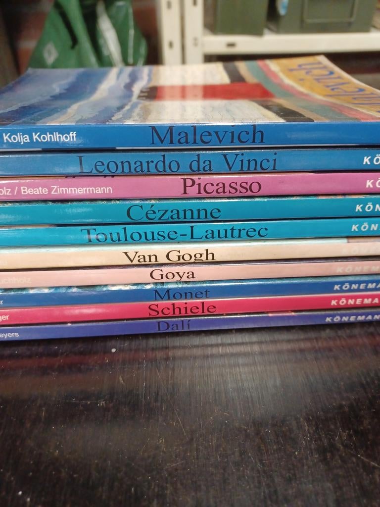 Kunst mini boeken - 9 stuks - diverse kunstenaars, Ophalen of Verzenden, Gelezen, Schilder- en Tekenkunst, Diverse auteurs