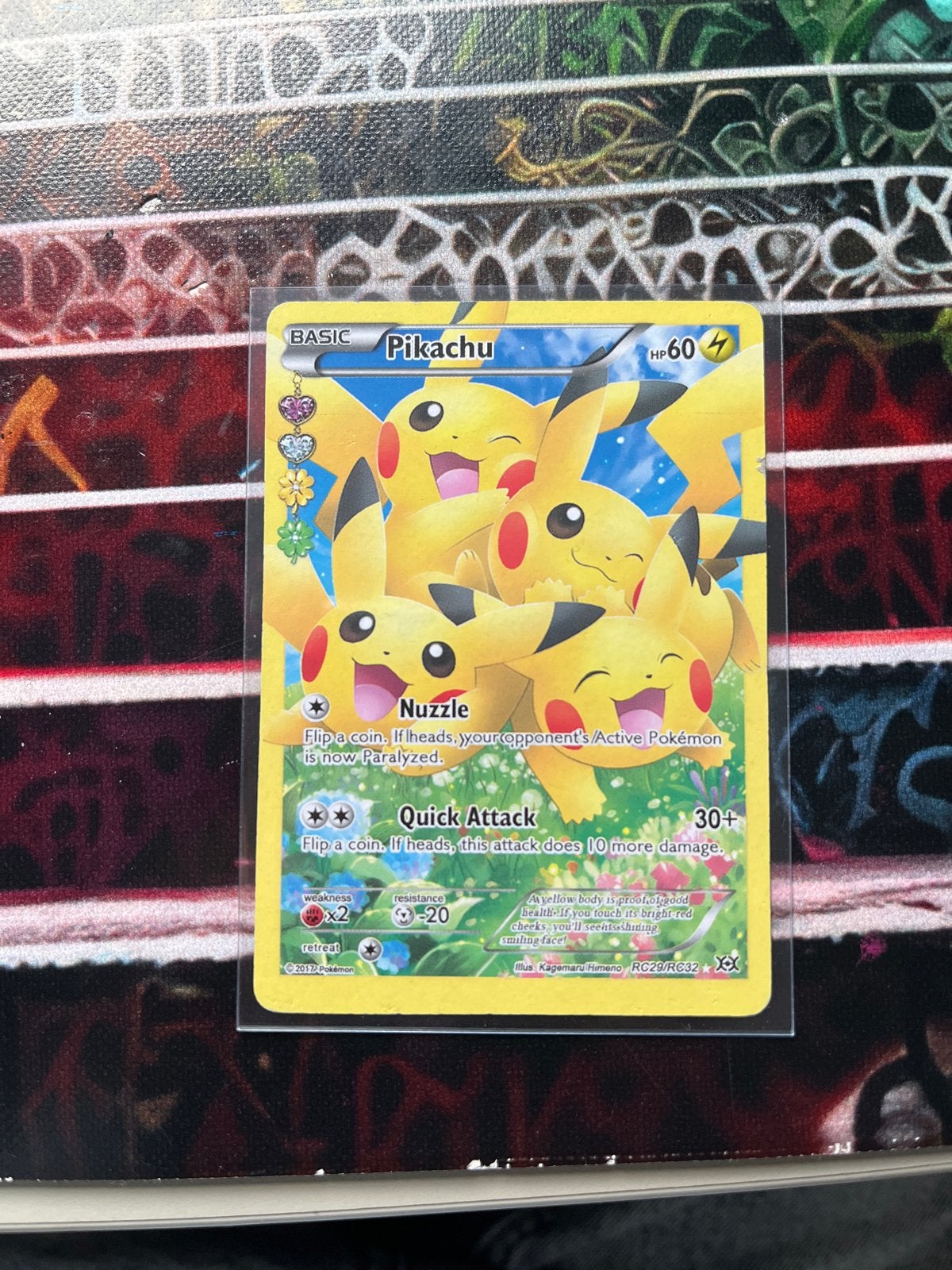 Pikachu Pokémon Kaart RC29/RC32 - Zo goed als nieuw, Hobby en Vrije tijd, Ophalen of Verzenden, Zo goed als nieuw, Losse kaart