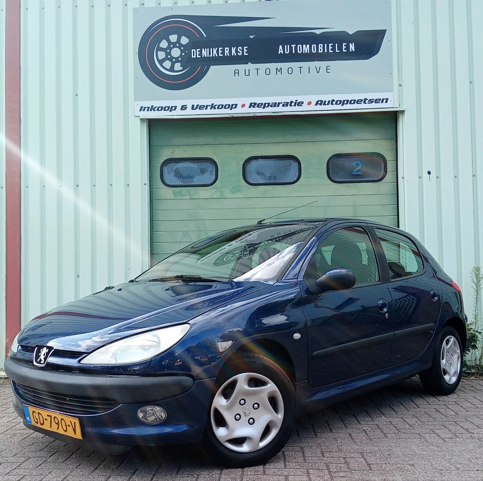 Peugeot 206 1.4 | Airco | Elektr ramen | 5 drs | Nieuwe APK!, Voorwielaandrijving, Stof, 31 €/maand, Blauw