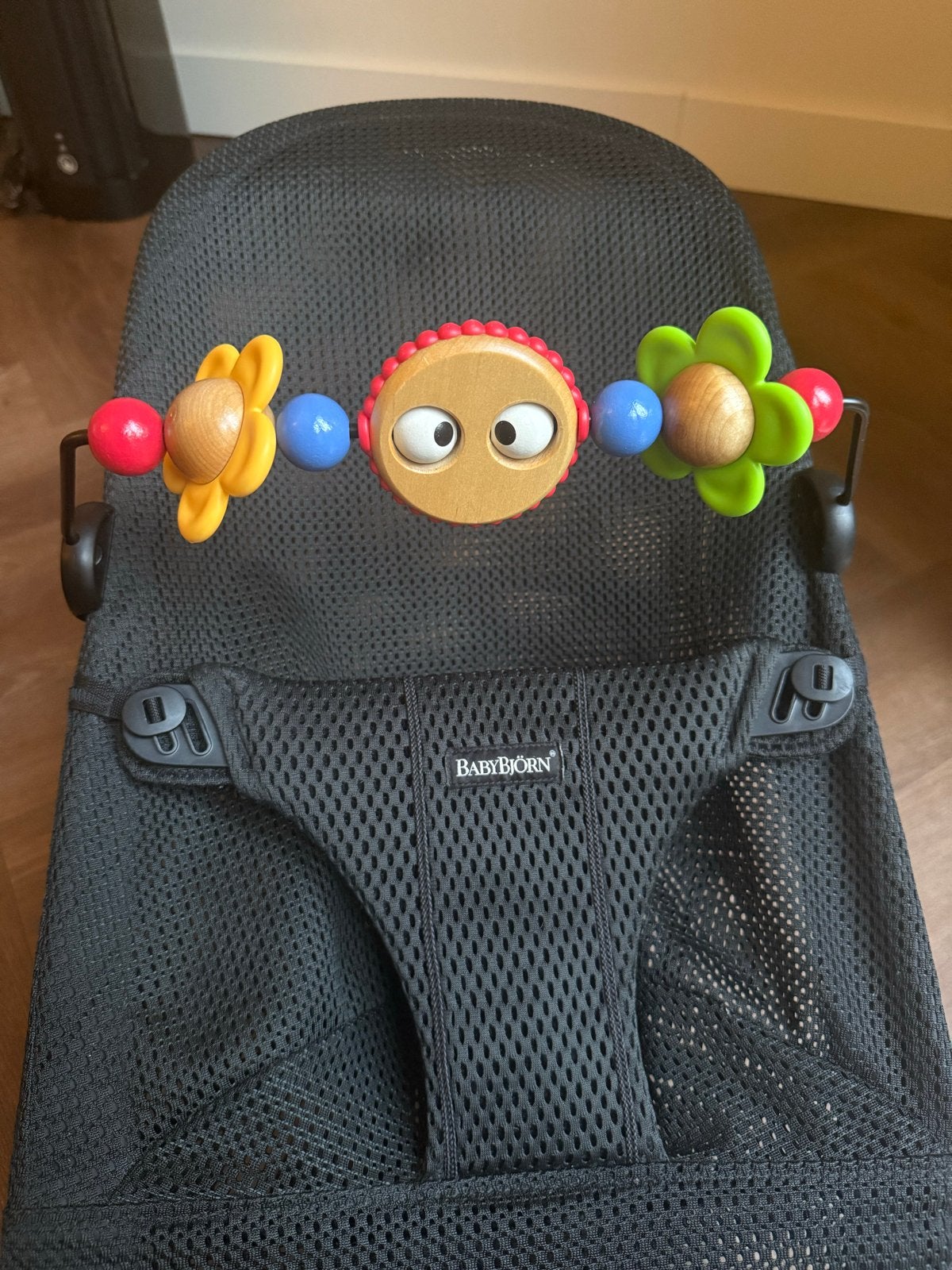 Babybjorn speelboog voor wipstoeltje, Kinderen en Baby's, Speelgoed | Babyspeelgoed, Zo goed als nieuw, Overige typen, Ophalen of Verzenden