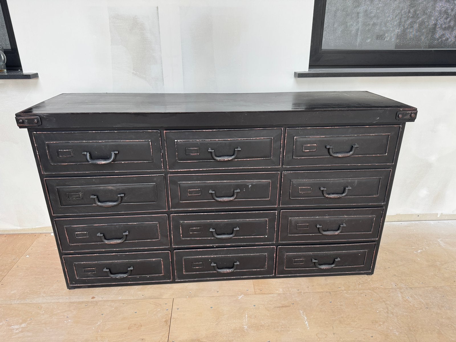 Dressoir industrieel metalen kast als nieuw, Ophalen, Zo goed als nieuw, 25 tot 50 cm, 100 tot 150 cm
