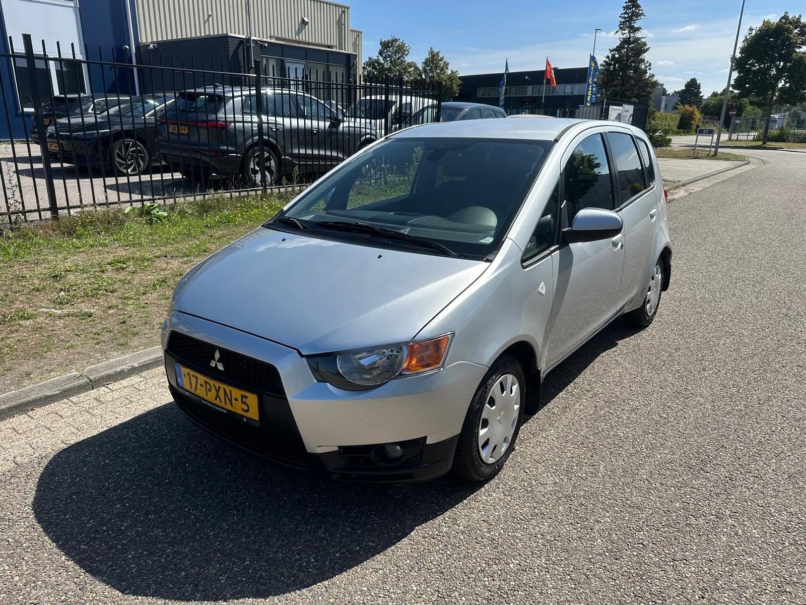 Mitsubishi Colt 1.3 5-DR AUT 2011 Grijs, Auto's, Stof, 31 €/maand, Colt, Origineel Nederlands