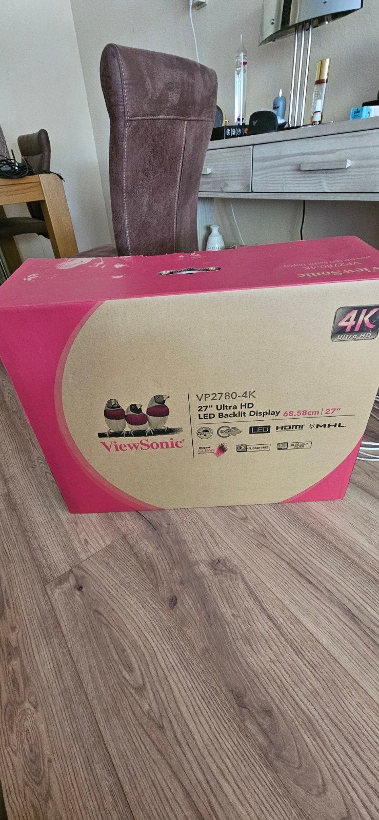 Foto 3 van ViewSonic VP2780-4K 27" professionele in de originele doosmo