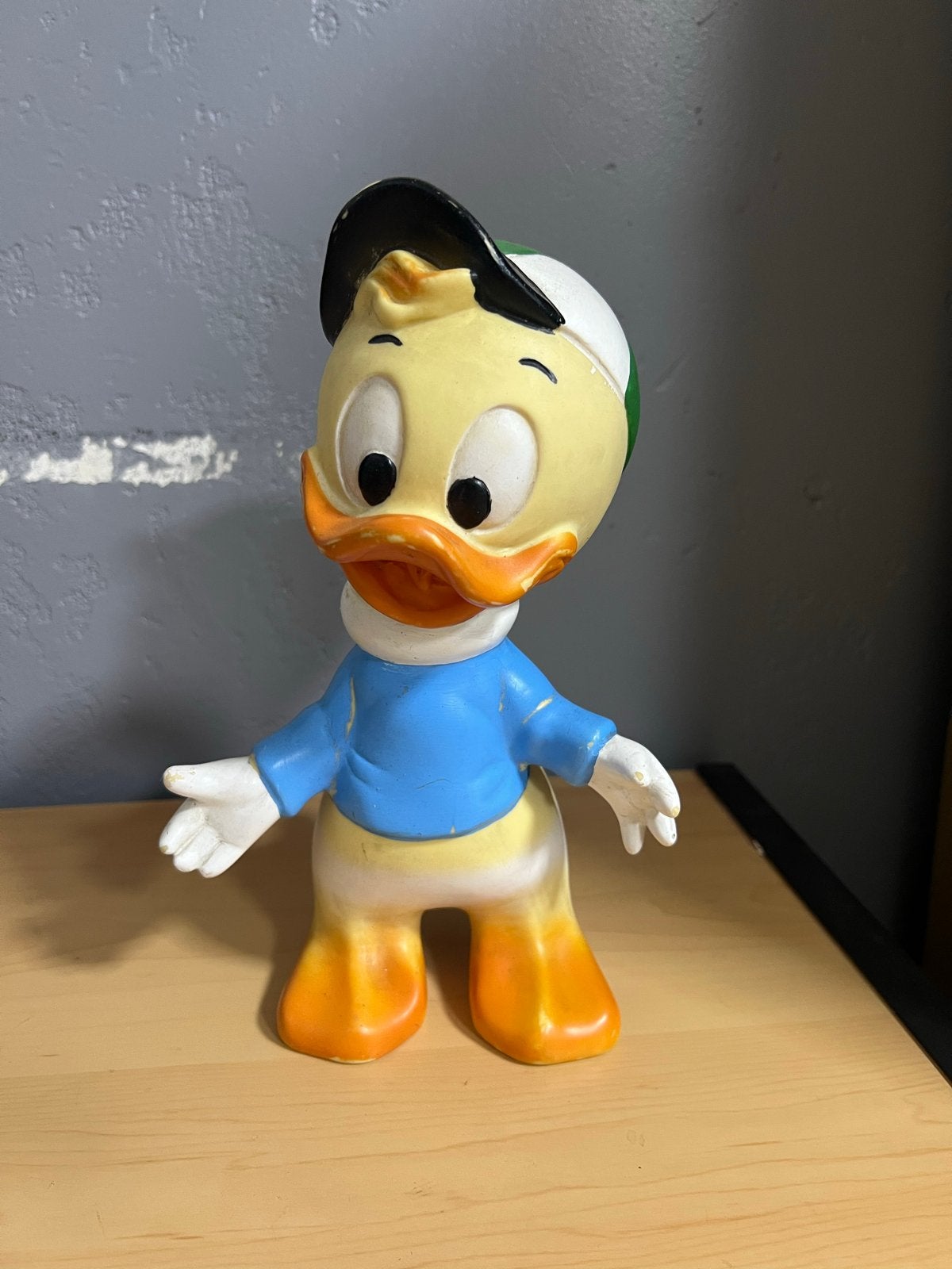 Walt Disney Kwik Kwek Kwak Vintage Rubber Piepbeest, Ophalen of Verzenden, Overige figuren, Gebruikt, Beeldje of Figuurtje