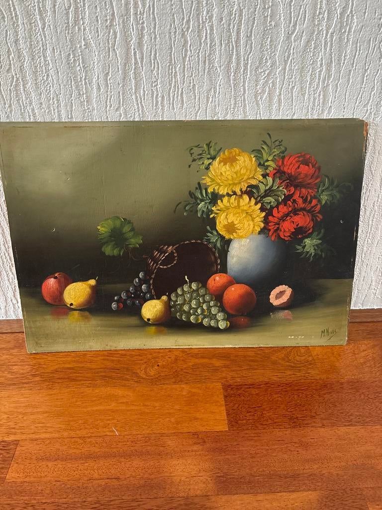 Olieverf stilleven met bloemen en fruit, gesigneerd M.Nuas, Ophalen of Verzenden