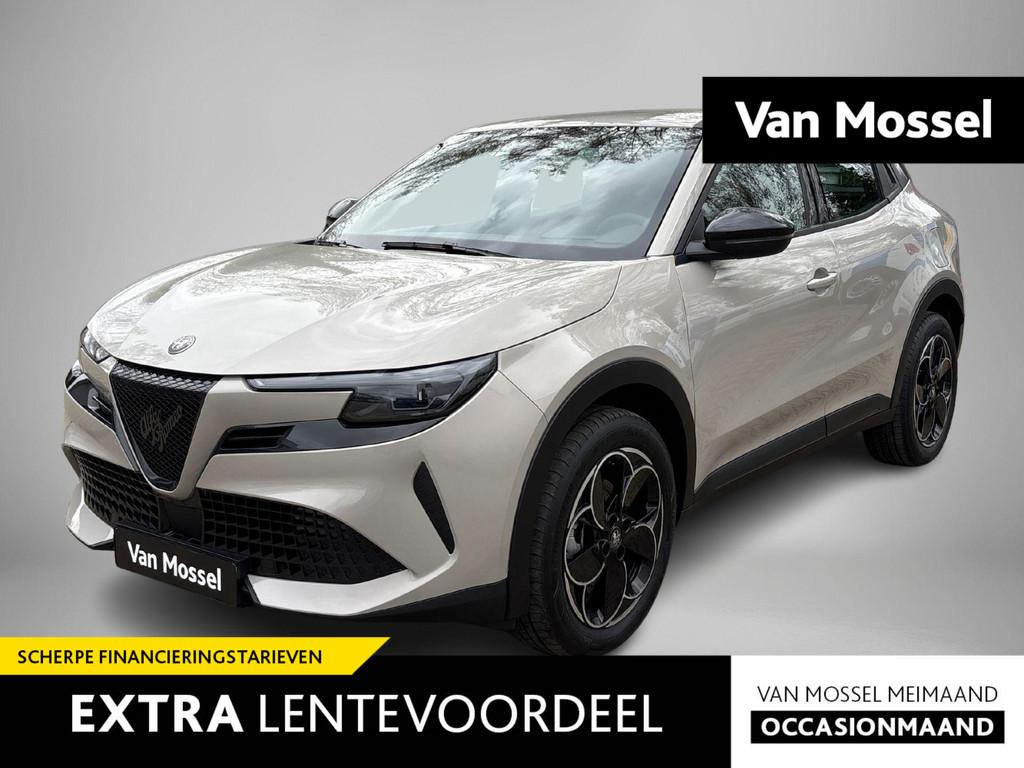 Alfa Romeo Junior Elettrica 54 kWh | Apple Carplay/Android A, Auto's, Stof, Gebruikt, SUV of Terreinwagen, 345 min