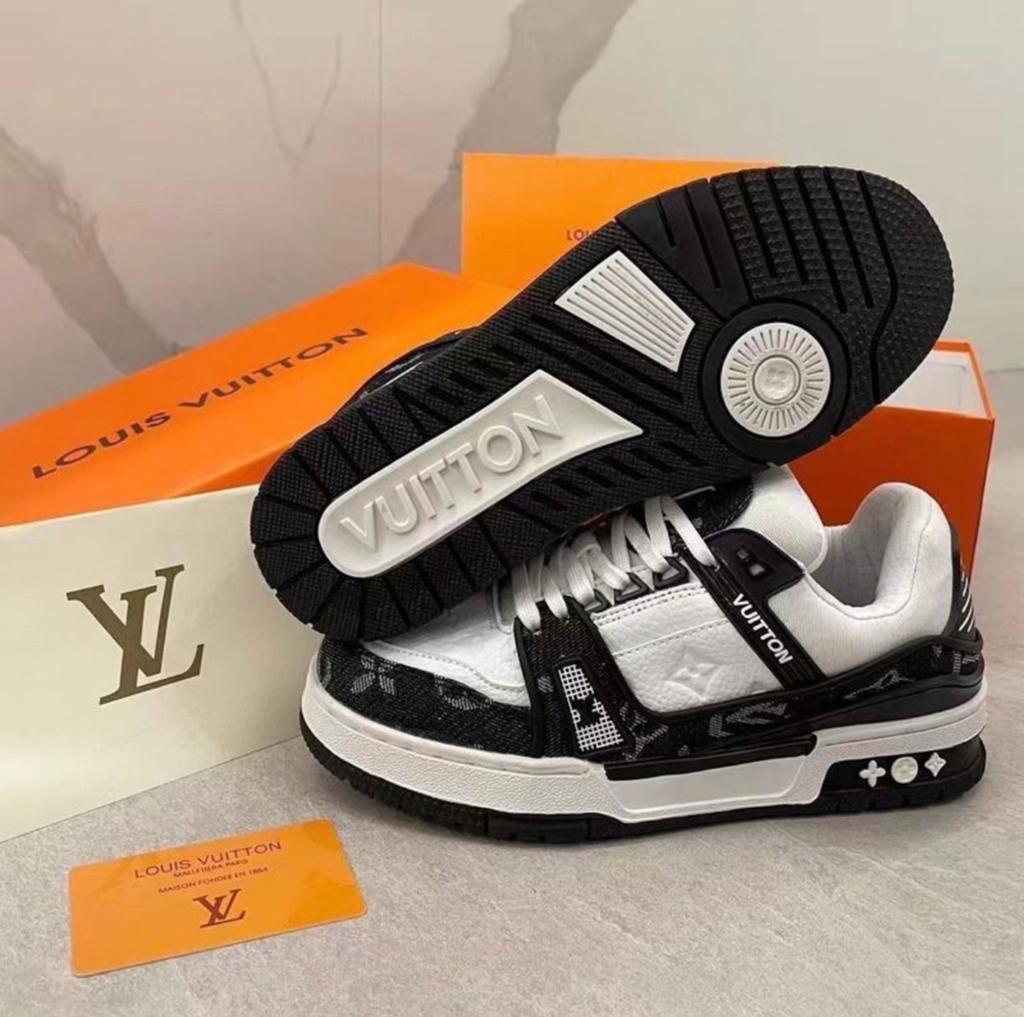 Louis Vuitton Schoenen, Ophalen, Nieuw, Zwart, Sneakers of Gympen