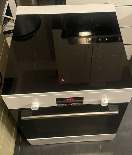 Fornuis Bosch - Garantie + Bezorging, Witgoed en Apparatuur, Bosch, Zo goed als nieuw, Inductie, Vrijstaand
