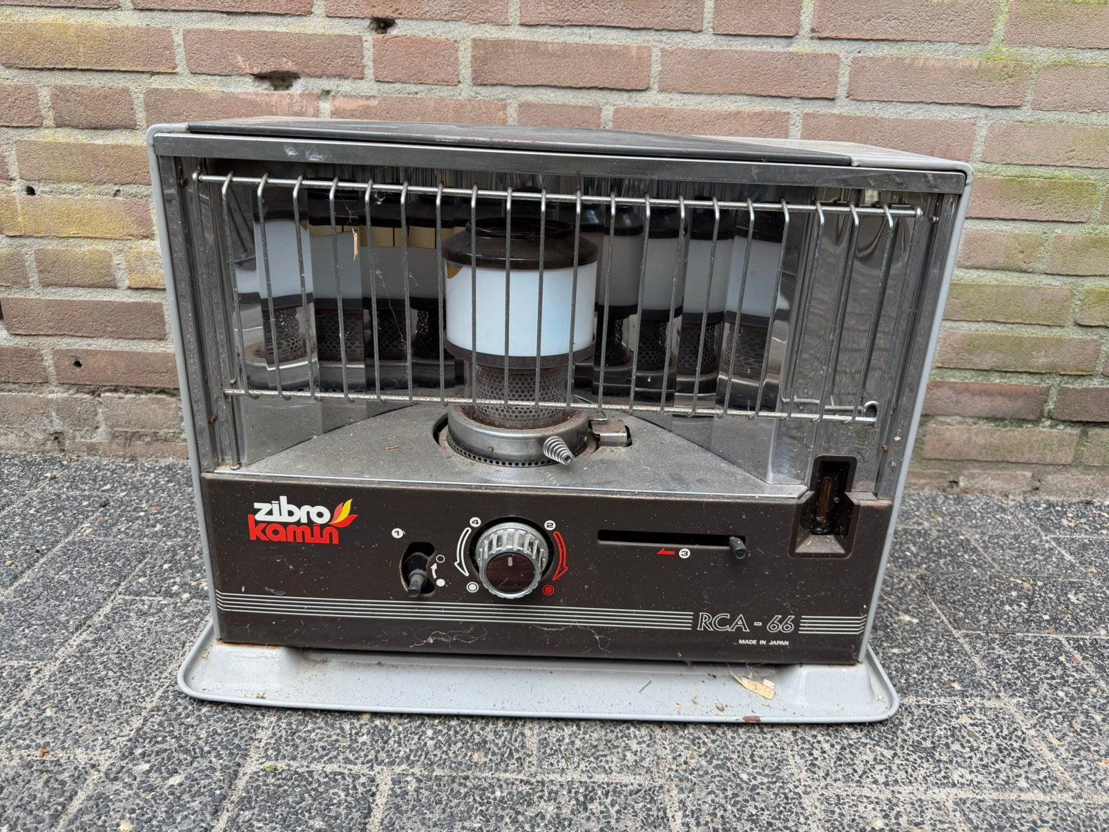 Te koop Zibro petroleum kachel werkt goed, Ophalen, Gebruikt, Overige brandstoffen, Petroleumkachel