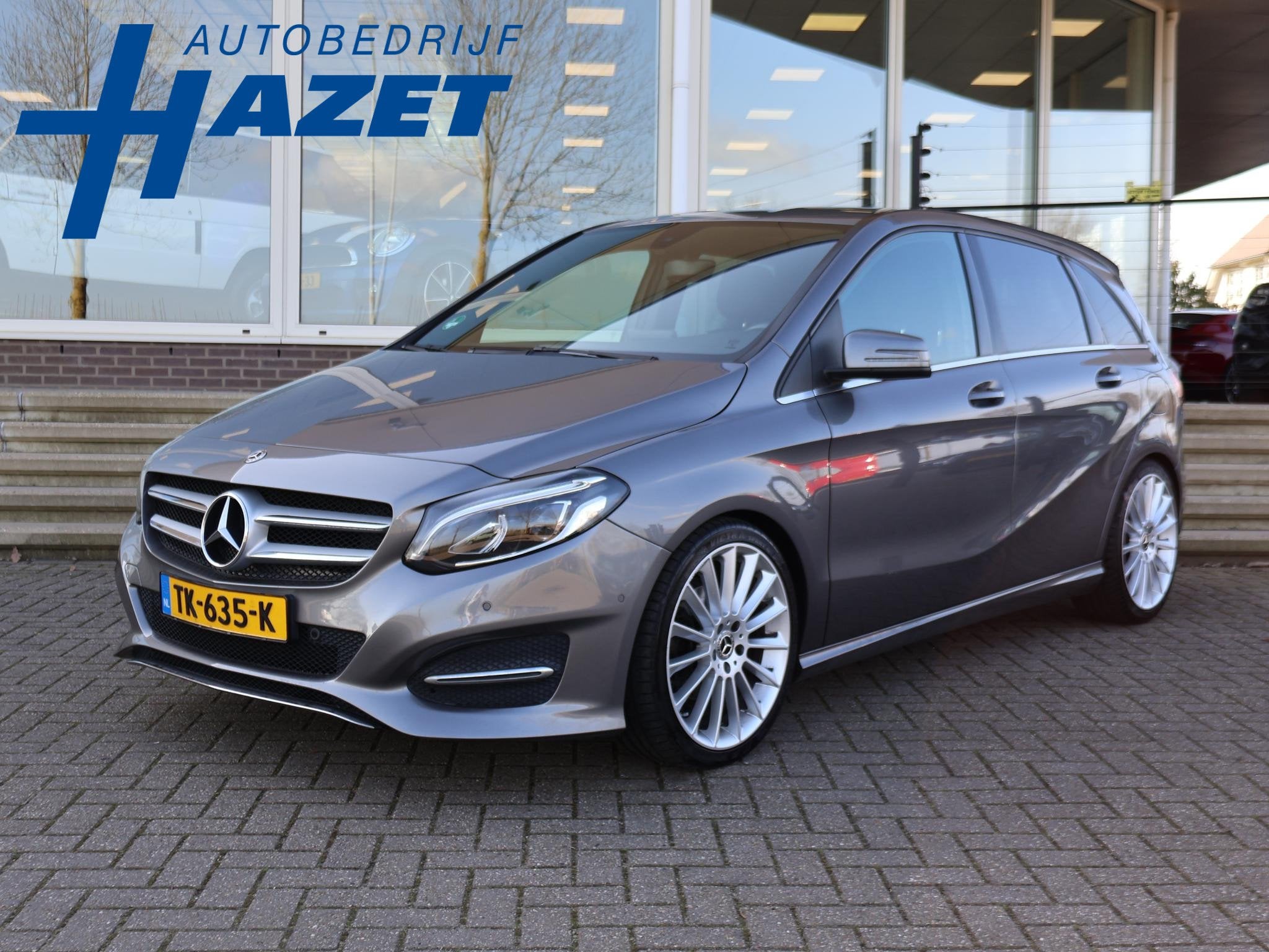 Mercedes-Benz B-klasse 180 AUT. + 19 INCH LMV | TREKHAAK | L, Gebruikt, Euro 6, 4 cilinders, 122 pk