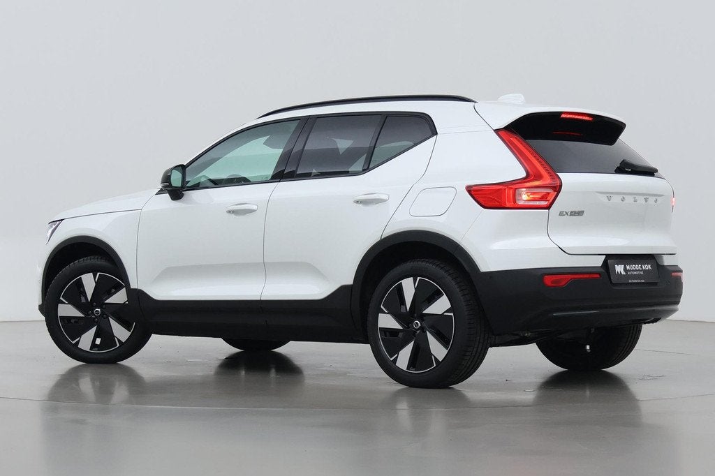 Volvo EX40 Single Motor Extended Range Plus 82 kWh | ACC | 3, Auto's, Volvo, Automaat, Gebruikt, Automatische klimaatregeling