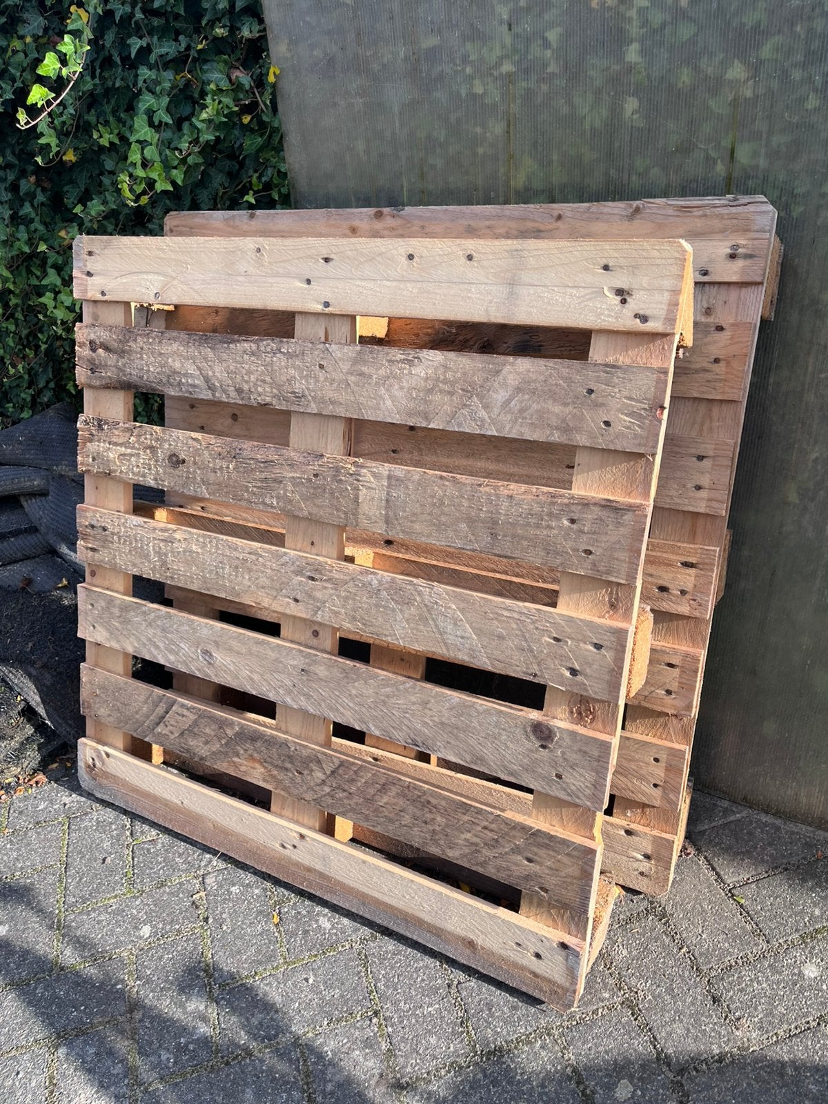 Gratis af te halen: 2 houten pallets, Ophalen, Gebruikt, Pallet, Minder dan 200 cm
