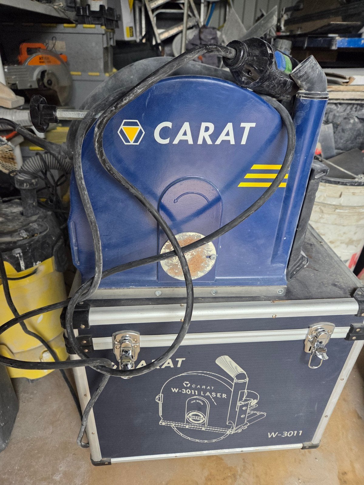 Carat W-3011 Laser Cirkelzaag met Koffer, Ophalen, Gebruikt, Cirkelzaag, 70 mm of meer