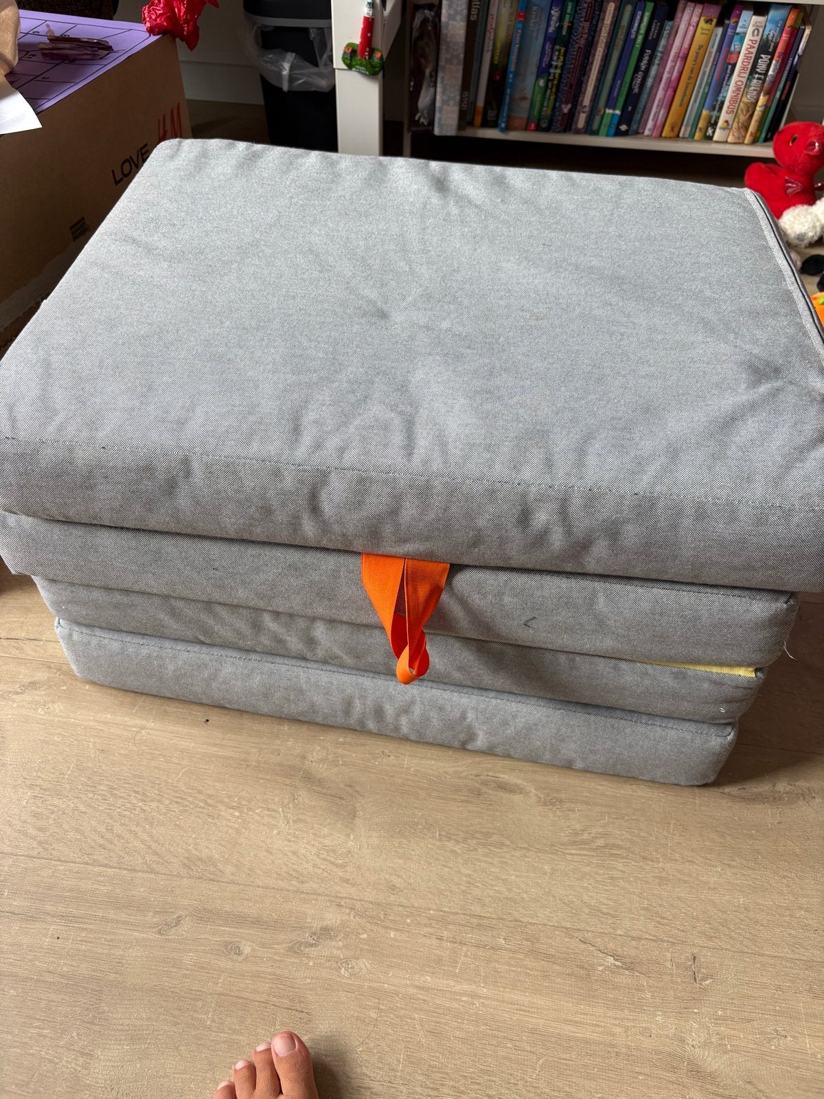 Grijze opvouwbaar poef/matras van Ikea (Släkt), Kinderen en Baby's, Minder dan 75 cm, 50 tot 70 cm, Zo goed als nieuw, Ophalen