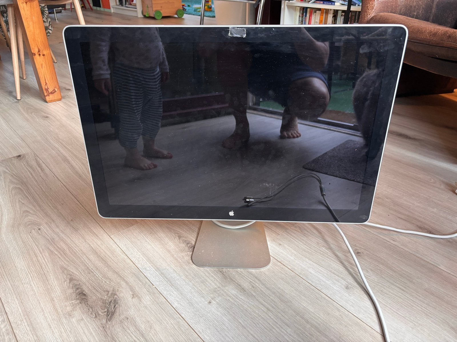 Apple Cinema Display 21 inch, Ophalen, Gebruikt, IPS, Onbekend