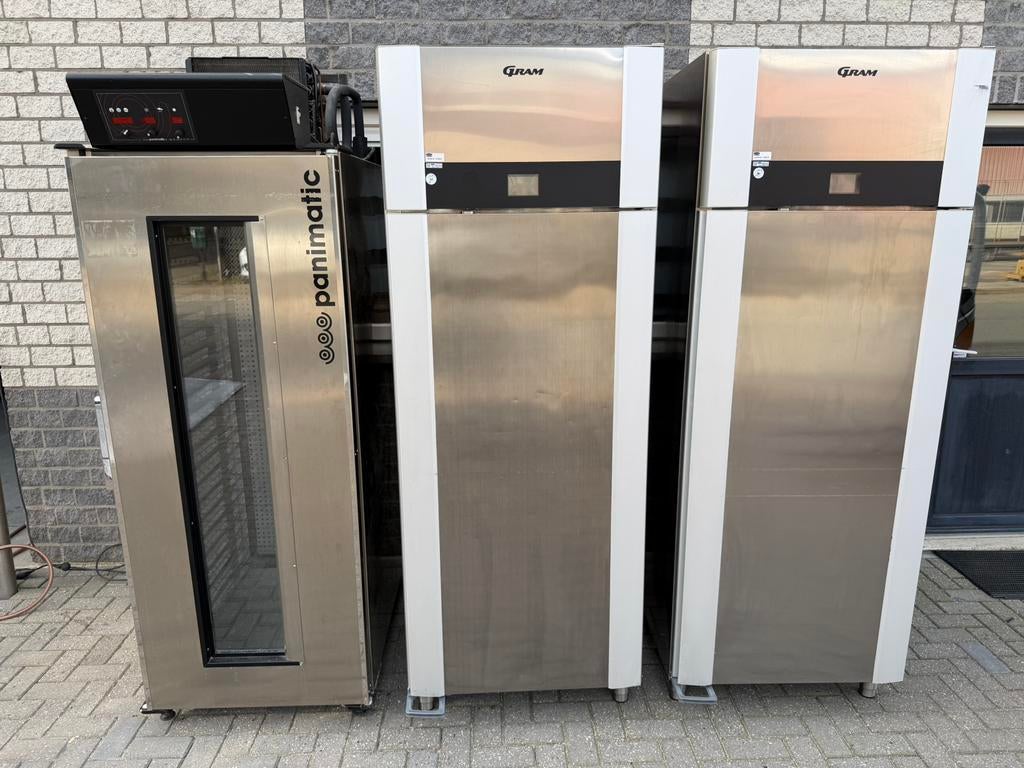 Vrieskast koelkast remrijskast ijsvitrine schepijsvitrine, Zakelijke goederen, Horeca | Keukenapparatuur, Ophalen of Verzenden