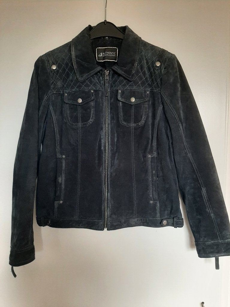 Blauw suède jack met leuke details, maat 44, Blauw, Maat 42/44 (L), Ophalen of Verzenden, Zo goed als nieuw