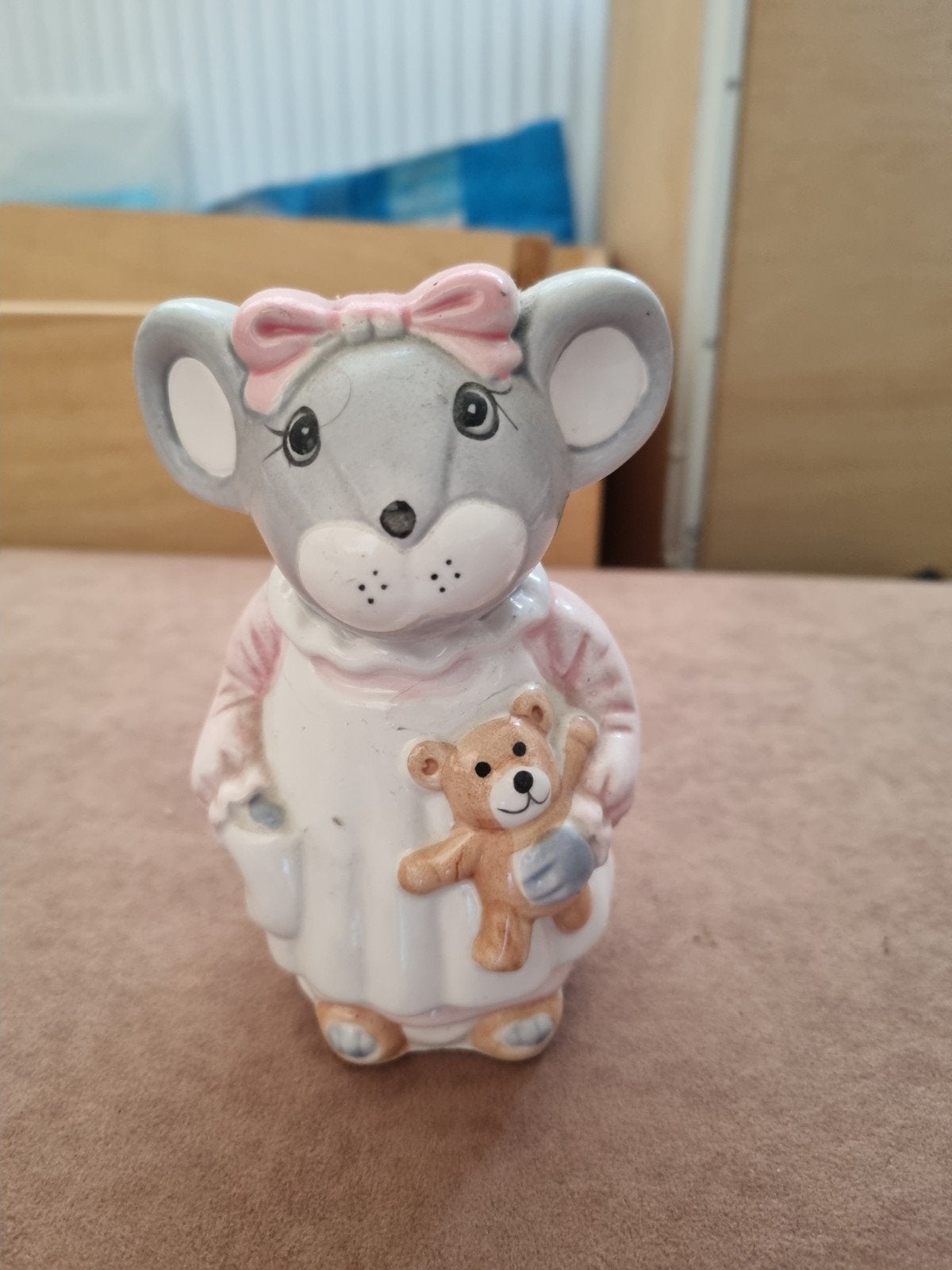 Schattig spaarvarken in de vorm van een muisje, Ophalen of Verzenden, Gebruikt, Steen, Aardewerk of Keramiek, Dier