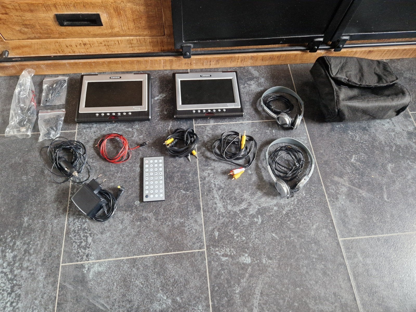 dvd speler met twee schermen auto, Ophalen, Gebruikt