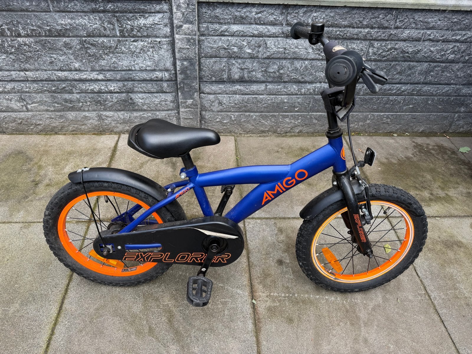 Amigo Explorer Kinderfiets 16 inch - Blauw/Oranje, Ophalen, Gebruikt, Terugtraprem, 16 tot 20 inch