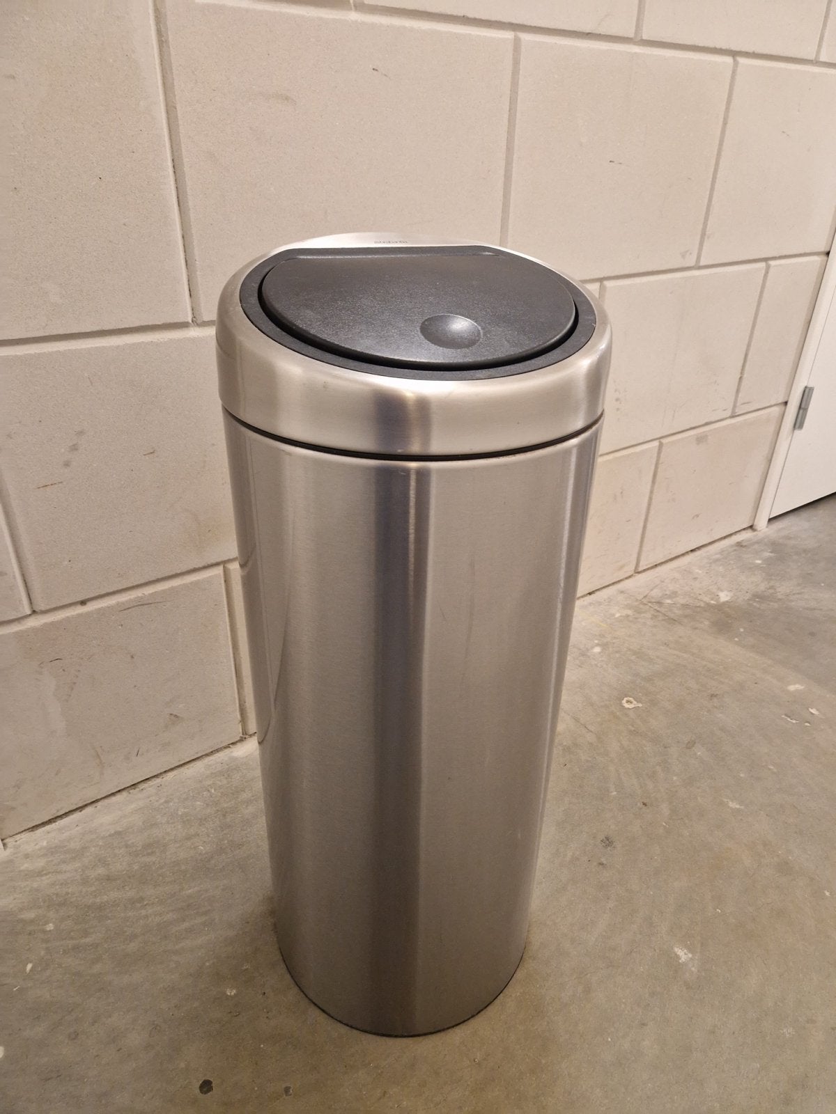 Brabantia Touch Bin Prullenbak Nikkel 30 Liter, 20 tot 30 liter, Ophalen, Gebruikt, Metaal