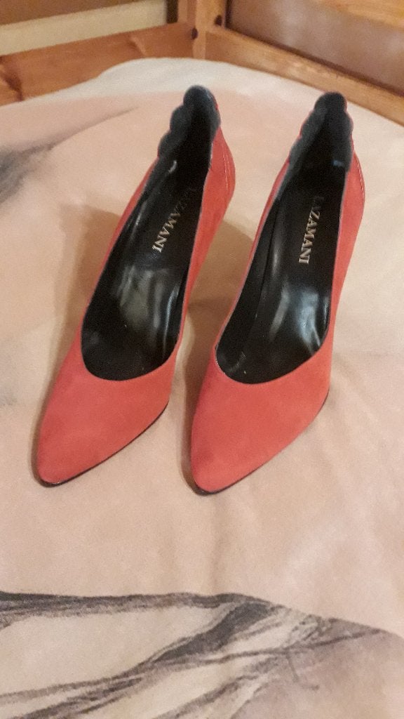 rode pumps maat 41-41,5, Ophalen, Zo goed als nieuw, Rood, Pumps