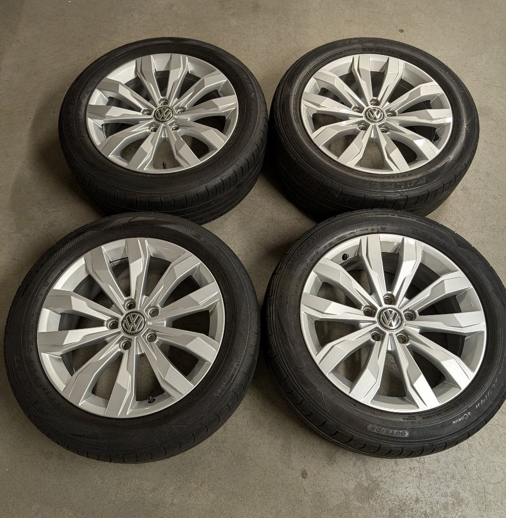 17 Inch Originele VW Sebring Velgen T Roc 215/55/17 5x112, Auto-onderdelen, Banden en Velgen, Ophalen, Banden en Velgen, 17 inch