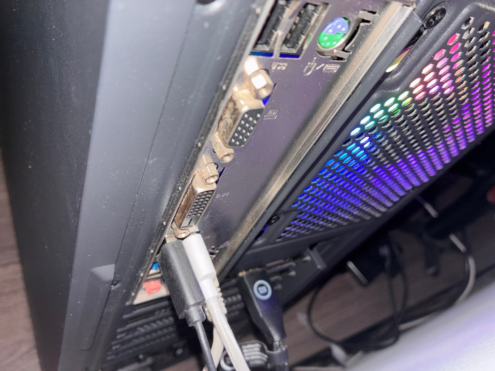 Foto 6 van Gaming PC RTX 4050 | i5-9400F | 16GB RAM | 512GB SSD