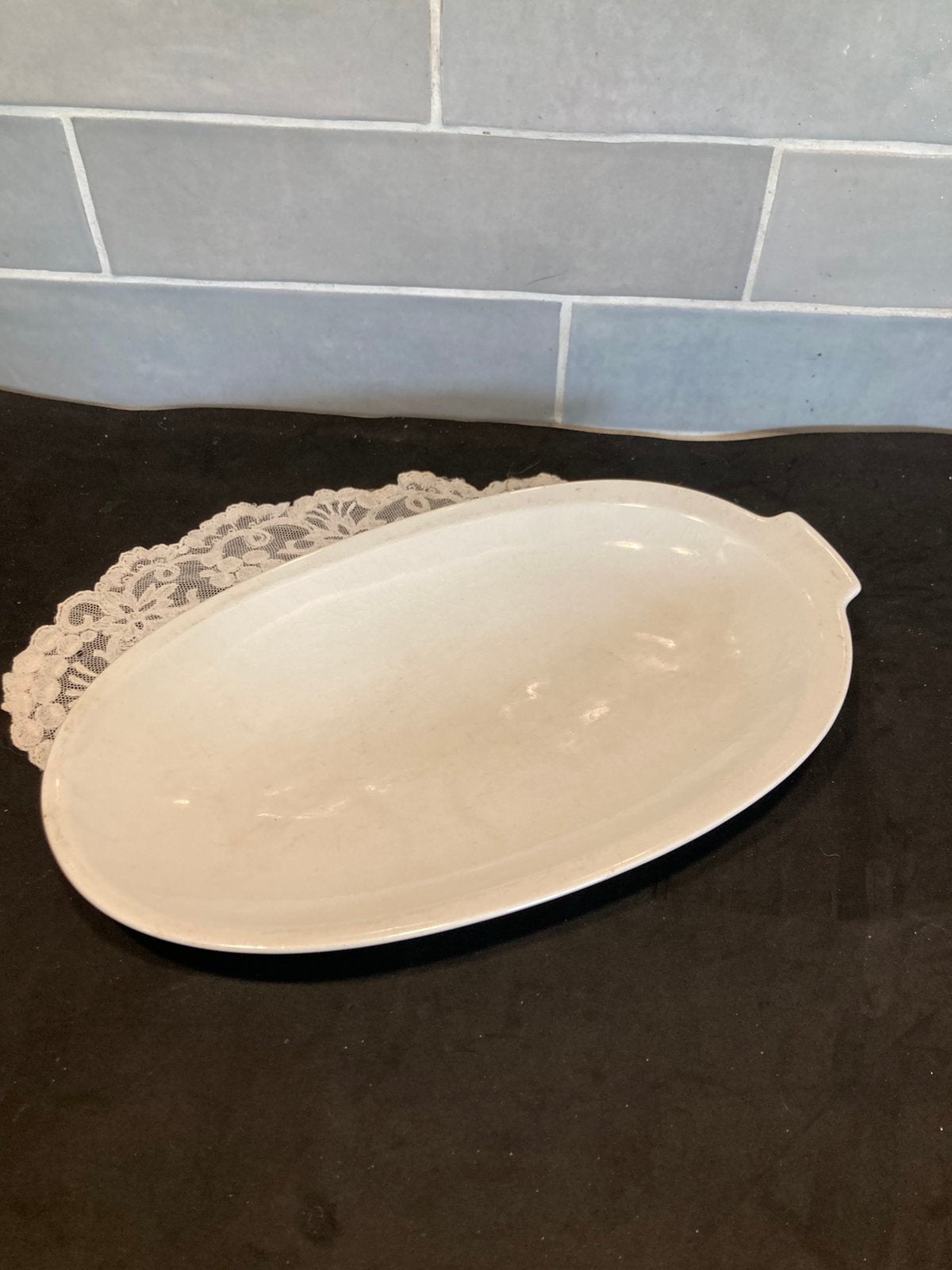 Vintage Ovaal schaaltje Petrus Regout (240726), Huis en Inrichting, Keuken | Servies, Ophalen of Verzenden, Overige stijlen, Porselein