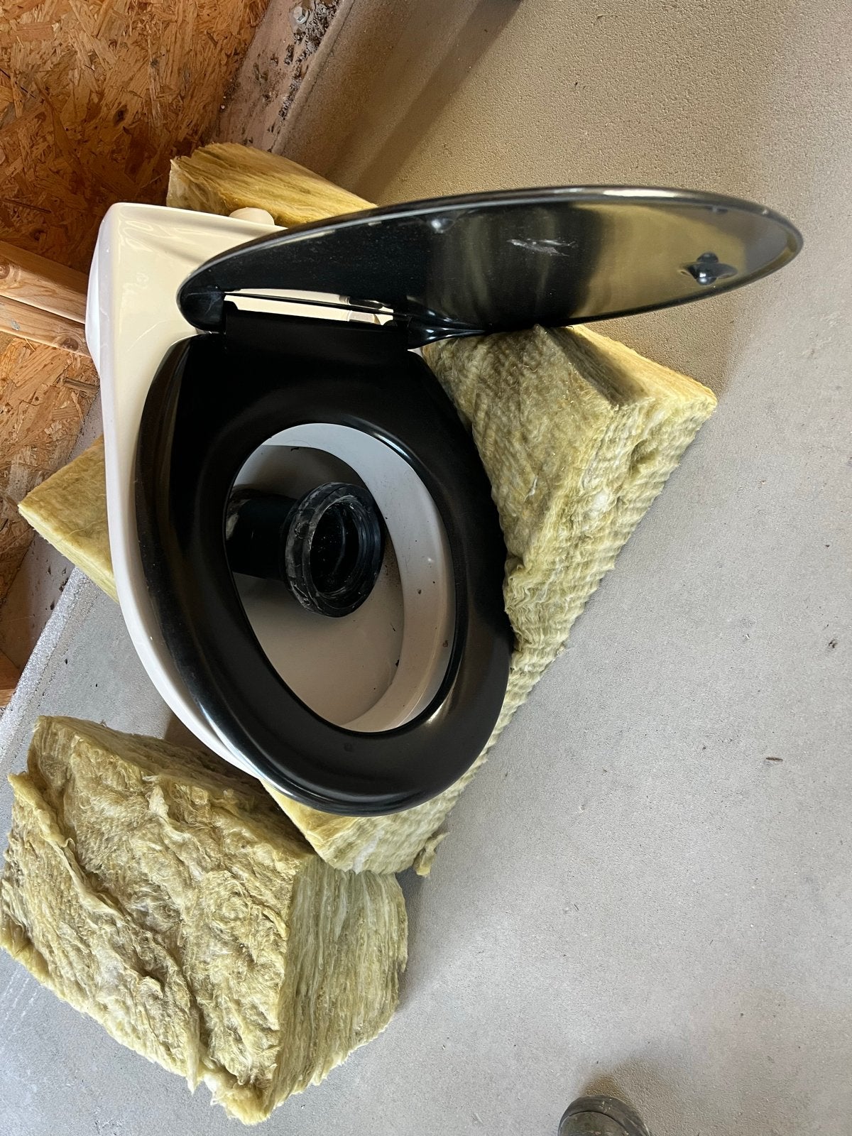 Zwevend toilet pot met wc bril, Ophalen of Verzenden, Gebruikt, Toilet