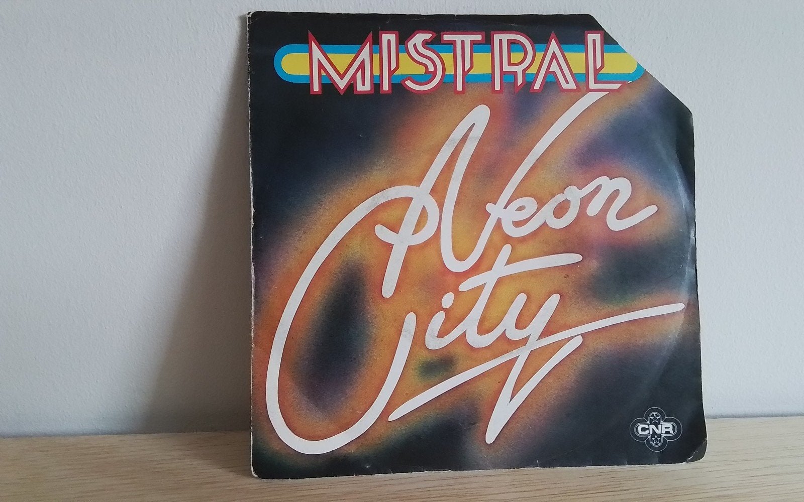 Mistral - neon city, Ophalen of Verzenden, Zo goed als nieuw, Pop
