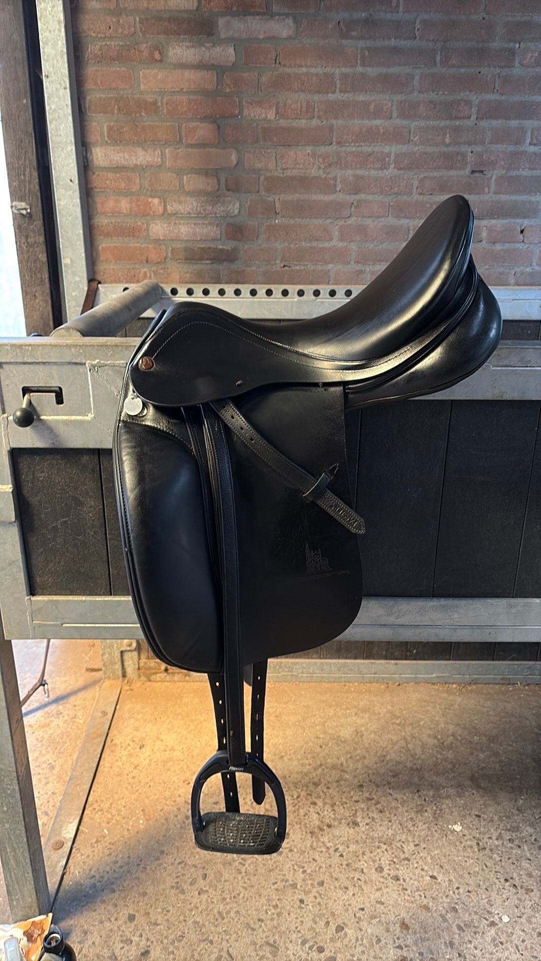 Dressuurzadel prestige modena, Dieren en Toebehoren, Ophalen, Gebruikt, Dressuur, Middeldiepe zit