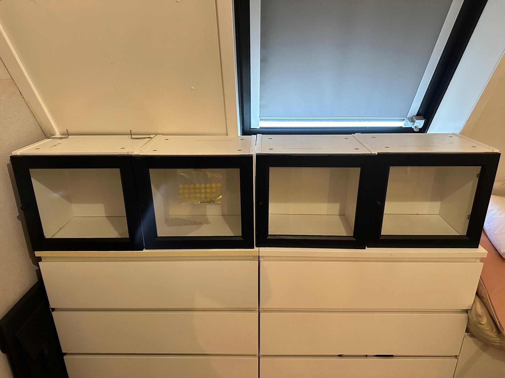 Billy ikea novendeel 4x met deurtjes en scharnieren, Ophalen, Zo goed als nieuw