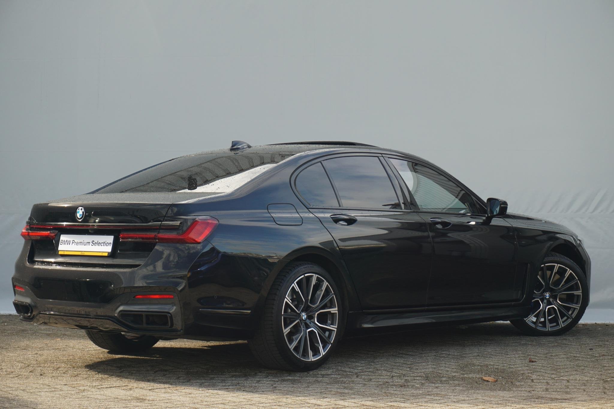 BMW 7-serie 750i xDrive High Executive | Schuif-kanteldak |, Auto's, BMW, Automaat, Stof, Gebruikt, Met garantie (alle)