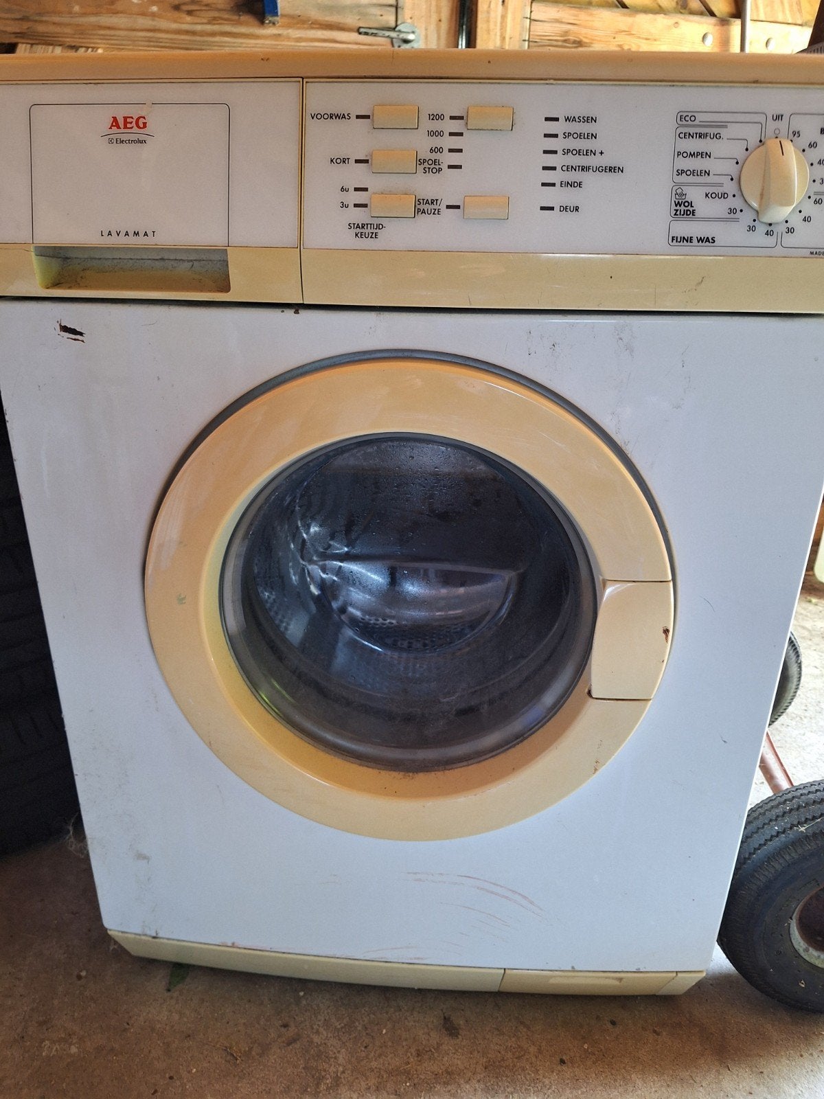 AEG lavamat, Ophalen, Gebruikt, 1200 tot 1600 toeren, 85 tot 90 cm