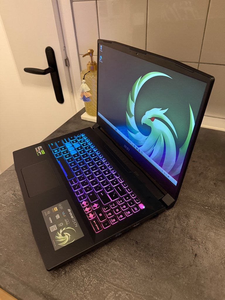 Foto 3 van MSI Bravo Game Laptop | RTX 4060 | Ryzen 7