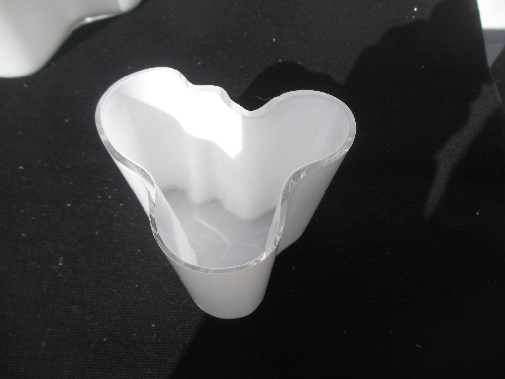 Iittala Alvar Aalto vaas 95mm opaalwit/linnen, Gebruikt, Wit, 10 cm, Ophalen of Verzenden