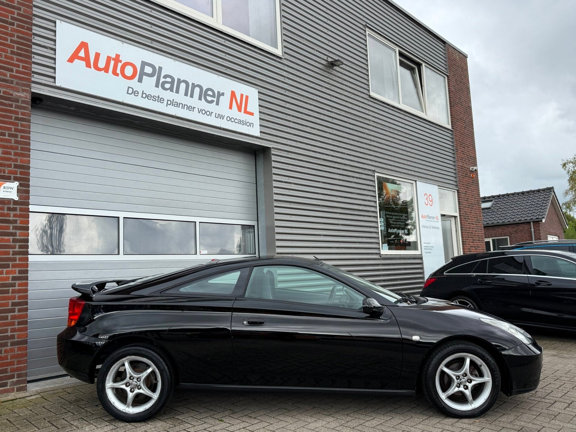 Toyota Celica 1.8 S! Airco! Lage kmstand! Goed Onderhouden!, Auto's, Toyota, Voorwielaandrijving, Gebruikt, Zwart, 4 stoelen