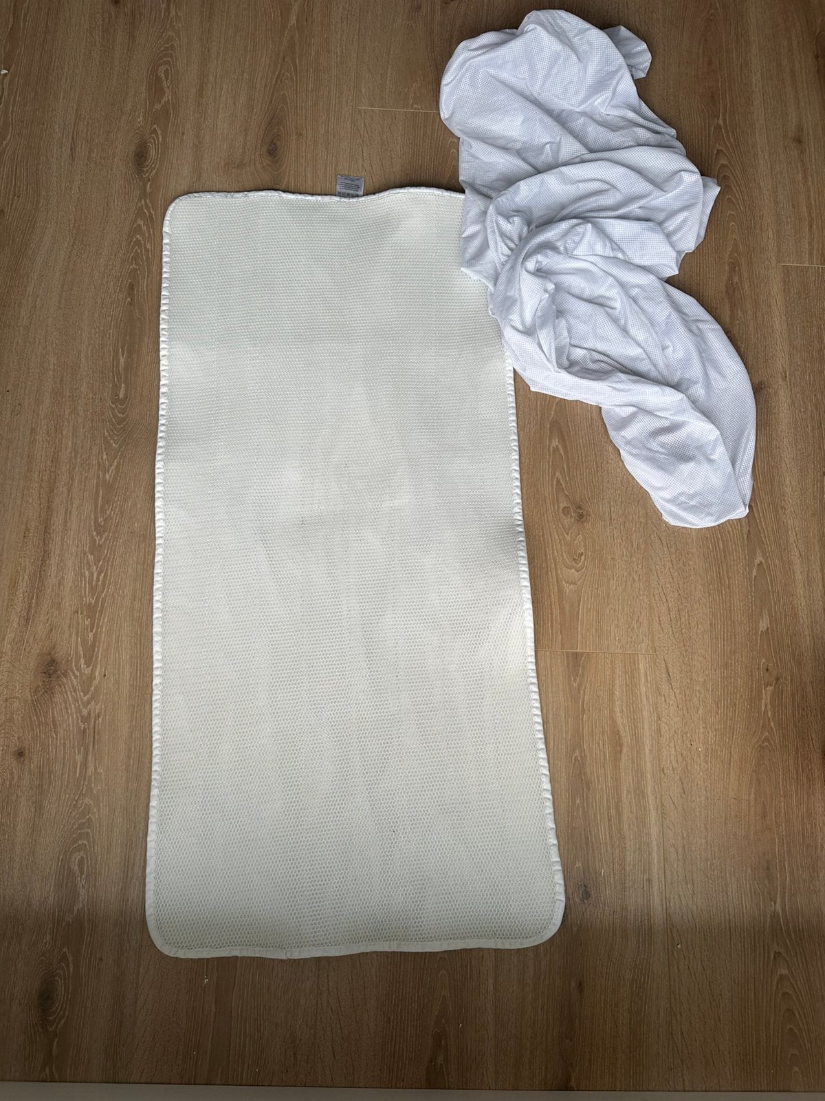 Aerosleep matras beschermer met hoeslakens, Kinderen en Baby's, Kinderkamer | Beddengoed, Ophalen, Jongetje of Meisje, Wit, Overige typen